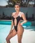 İzmir Escort Otele Eve Gelen Elden Kızlar
